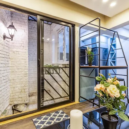 Centrally Located Flat In Sisli اسطنبول