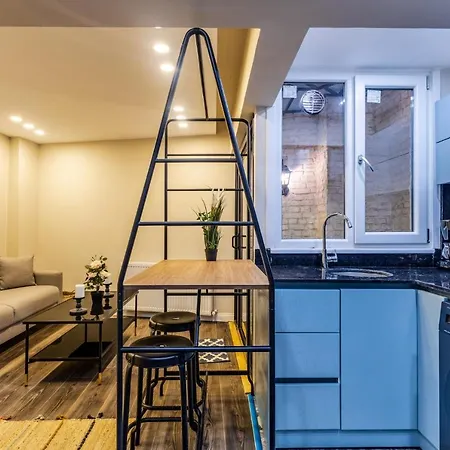 Centrally Located Flat In Sisli Apartment *