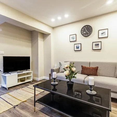 Apartment Centrally Located Flat In Sisli