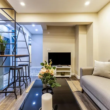 Centrally Located Flat In Sisli *